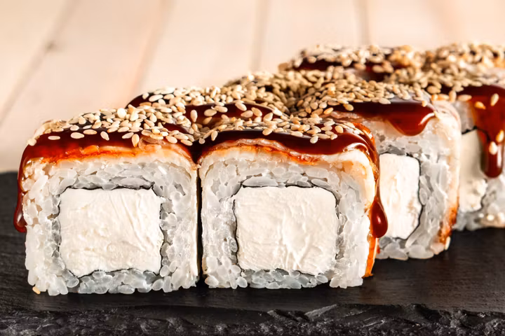 Ролл Канада Cheez